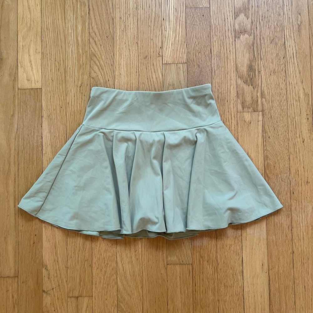 Light green pleated tennis skort, Women's XS